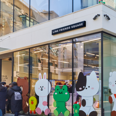 LINE FRIENDS<br /> SQUARE SINSA